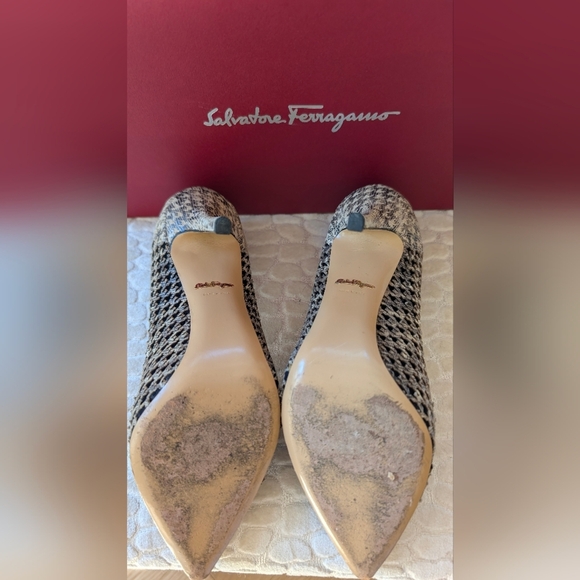 Salvtore Ferragamo Animal Print Leather Pumps Size 7 - Picture 4 of 6
